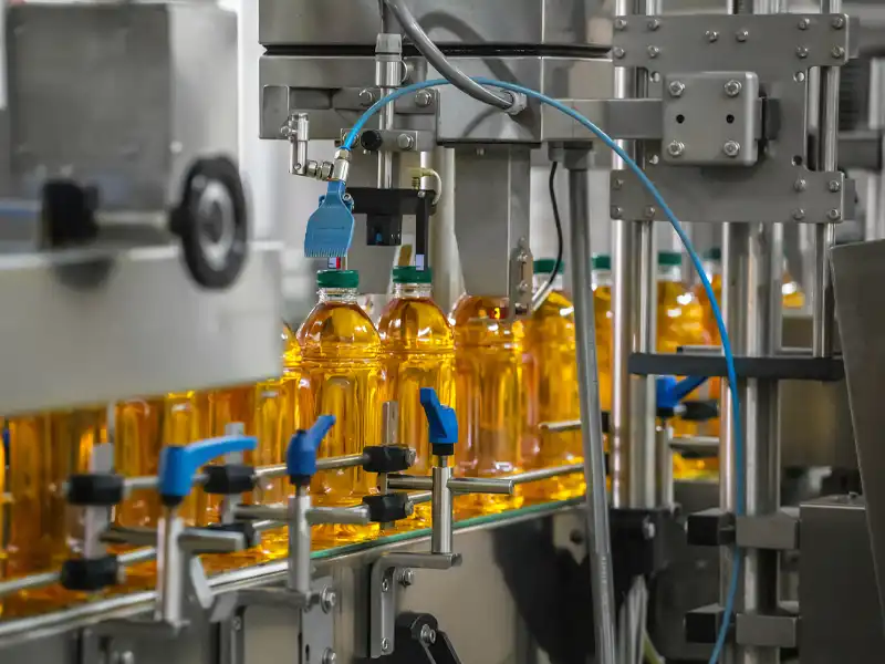 Cooking Oil Bottling — Bottling production for oils such as soybean, rapeseed, and peanut oil Sunflower Oil Filling — Automated filling and packaging of sunflower oil Palm Oil Filling — Palm oil production and finished product filling applications Olive Oil Packaging — Precision filling and packaging for olive oil Vegetable Oil Production — Automated production lines for various vegetable oils Edible Oil Processing Plants — Large-scale continuous production applications for edible oil processing facilities
