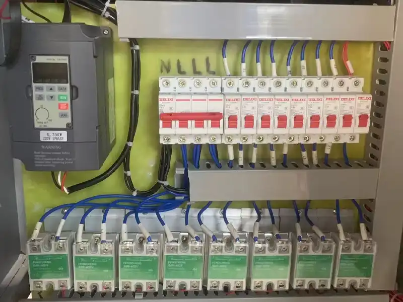 semi auto bottle blowing machine