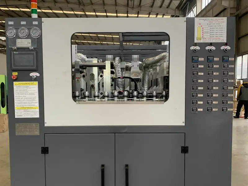 water bottle blow molding machine
